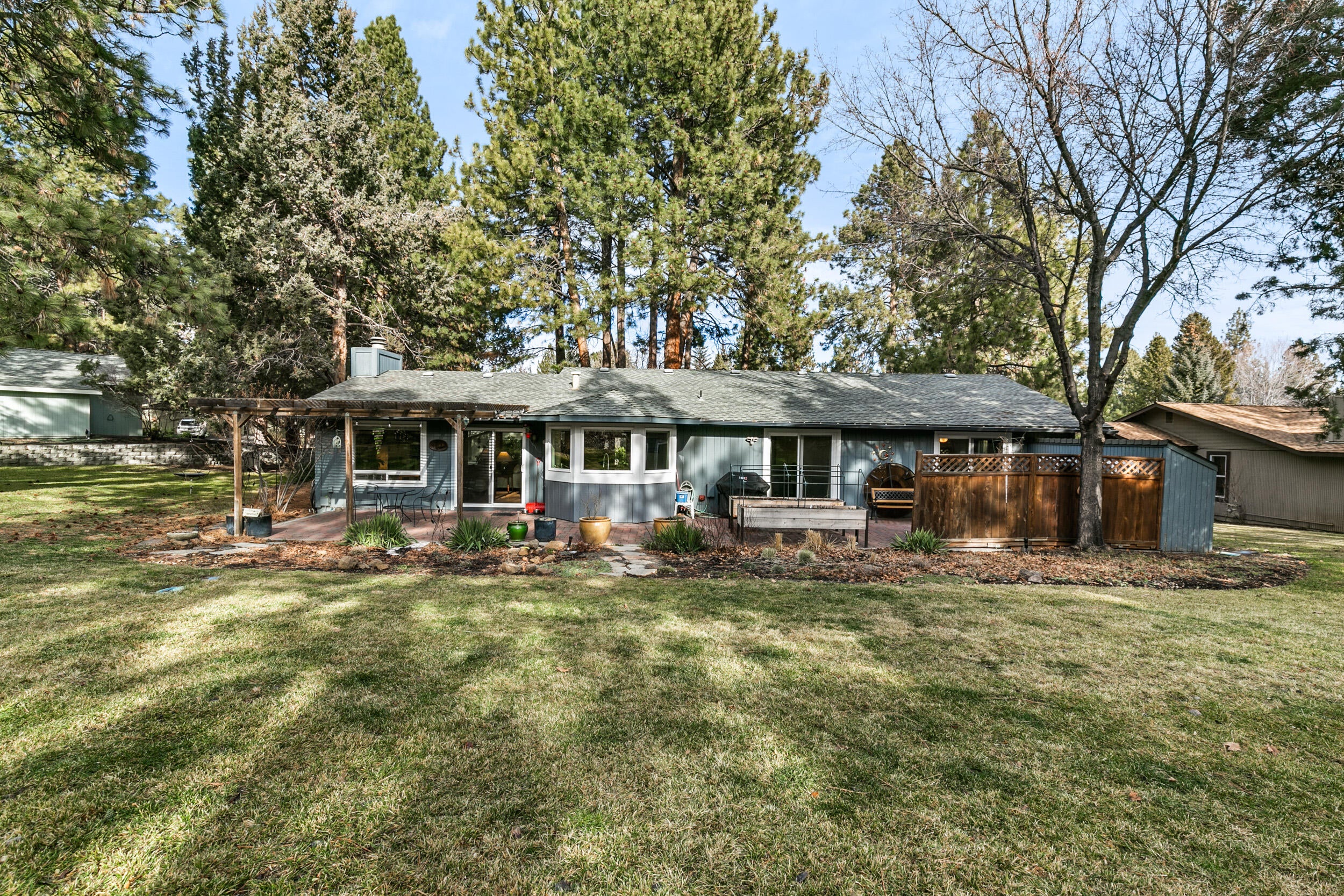 20467 Whistle Punk Road Bend, OR 97702 - Photo 24 of 46 36.0