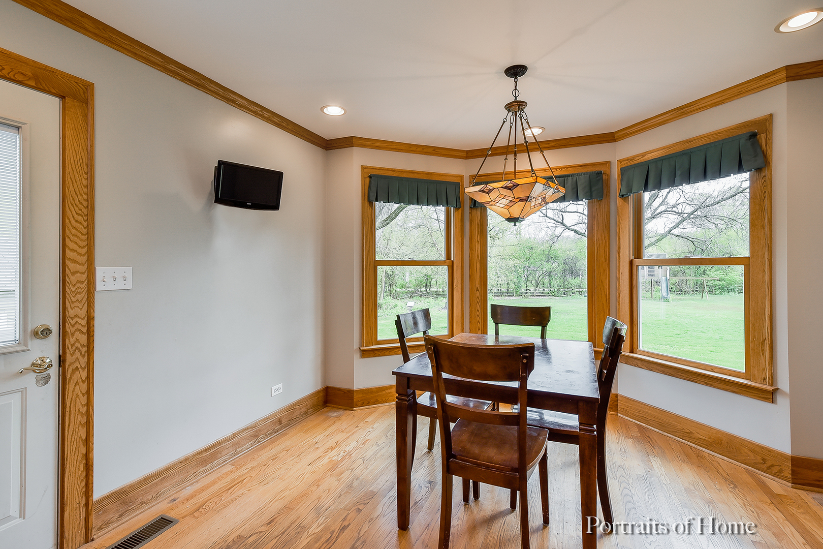1610 West Wiesbrook Road Wheaton, IL 60189 - Photo 8 of 28