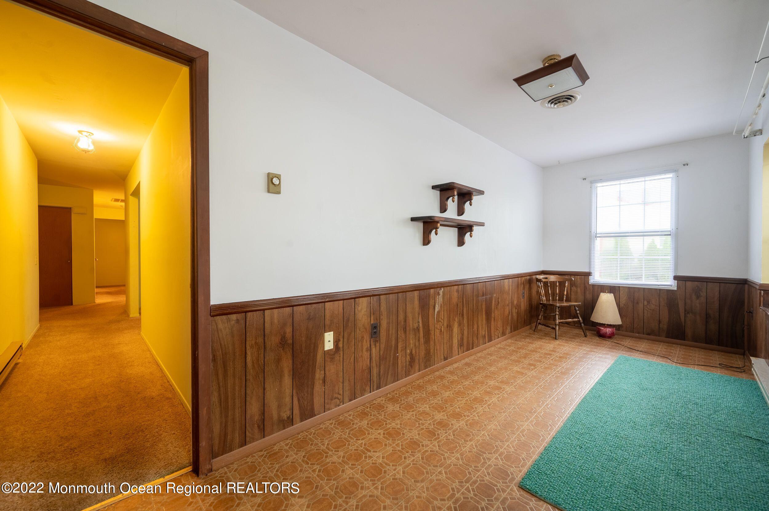 39 B Sunset Road Whiting, NJ 08759 - Photo 5 of 16 porch