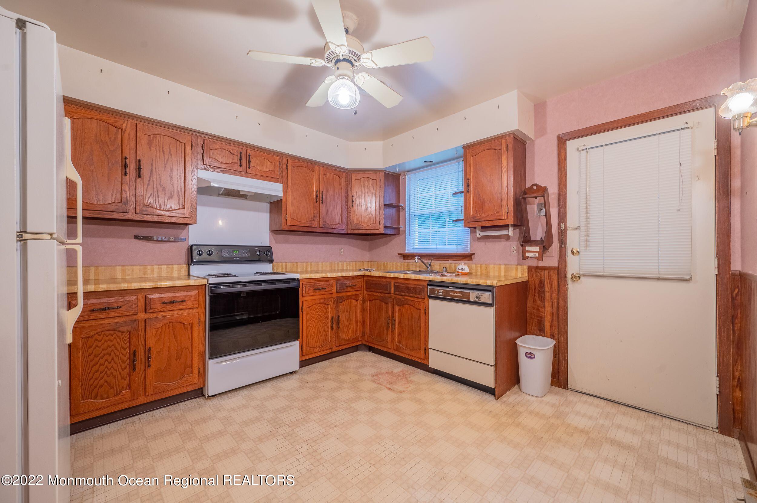 39 B Sunset Road Whiting, NJ 08759 - Photo 9 of 16 kitchen 2