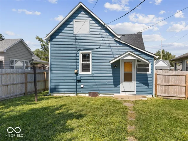 $165,000 | 217 Howard Street, Shelbyville, IN 46176