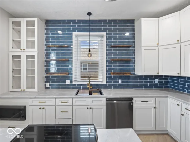 $165,000 | 217 Howard Street, Shelbyville, IN 46176