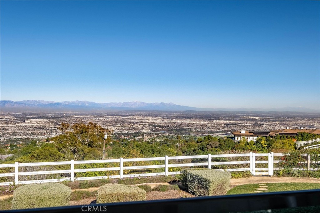 15 Caballeros Road Rolling Hills, CA 90274 - Photo 5 of 70