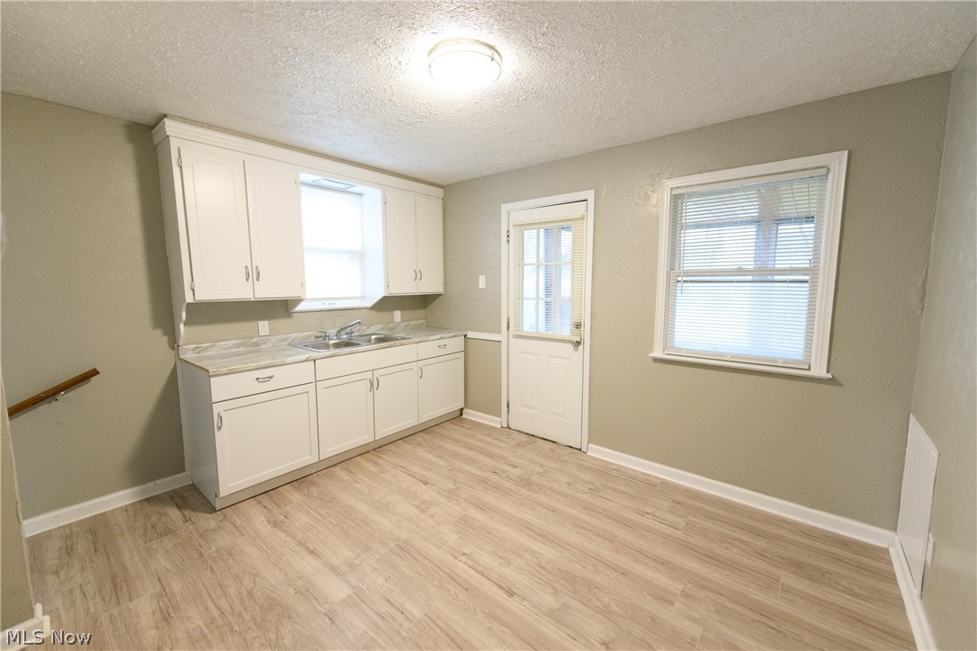 11606 Crofton Road Garfield Heights, OH 44125 - Photo 6 of 23