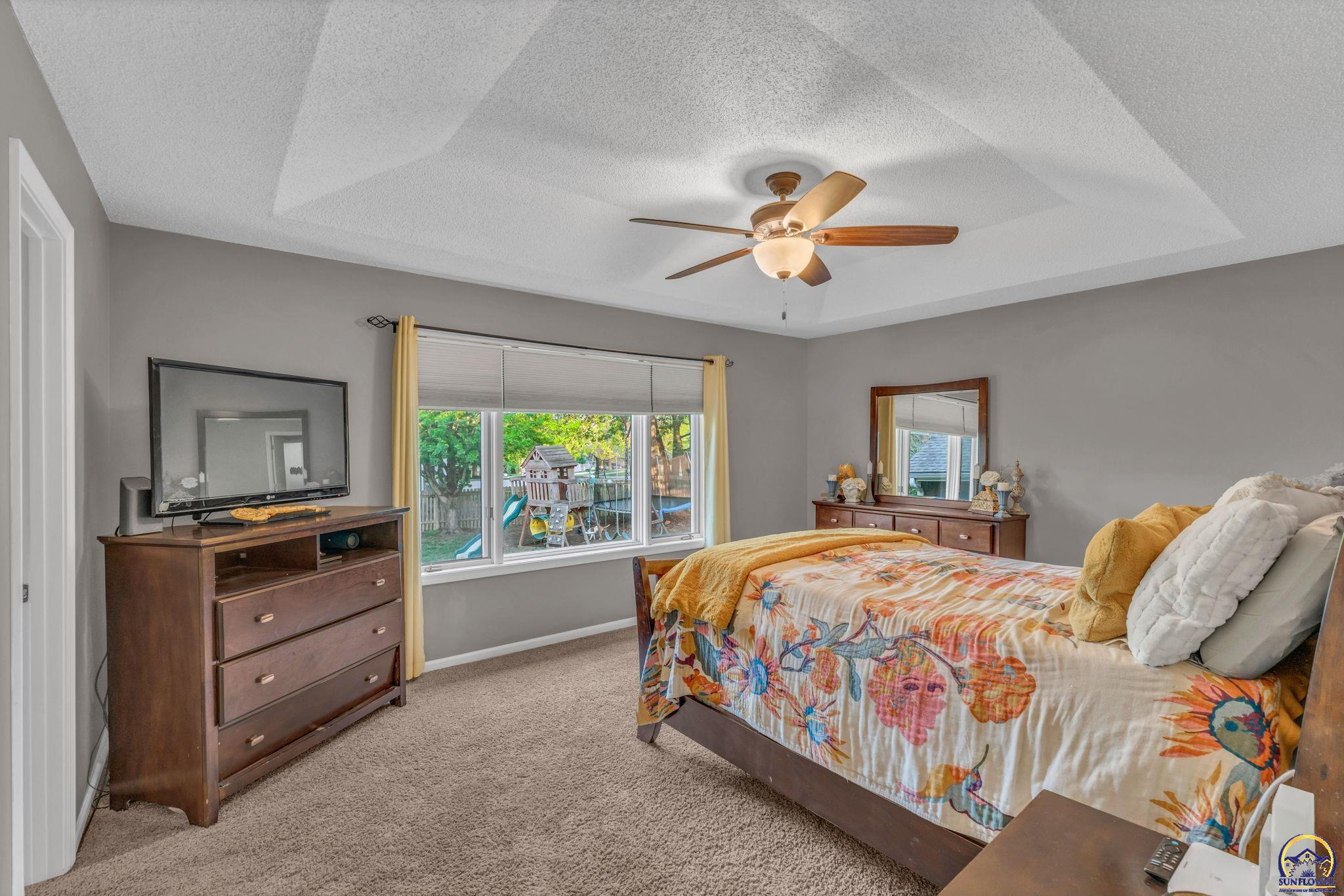 3740 Southwest Kings Forest Road Topeka, KS 66610 - Photo 15 of 29