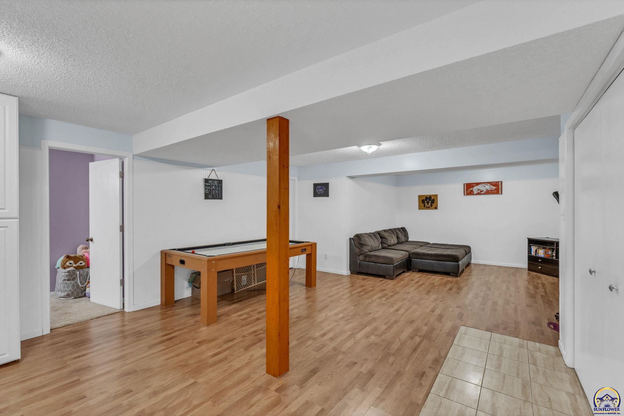 3740 Southwest Kings Forest Road Topeka, KS 66610 - Photo 21 of 29