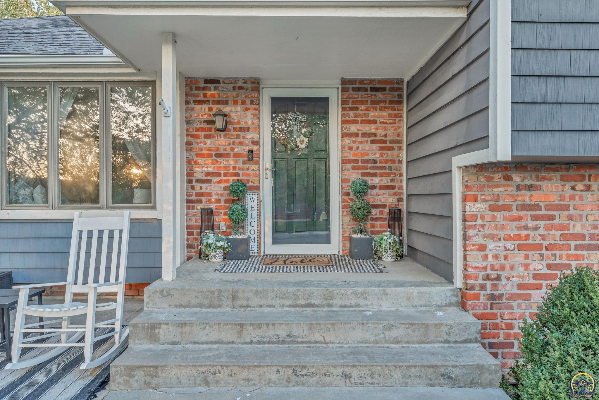 3740 Southwest Kings Forest Road Topeka, KS 66610 - Photo 3 of 29