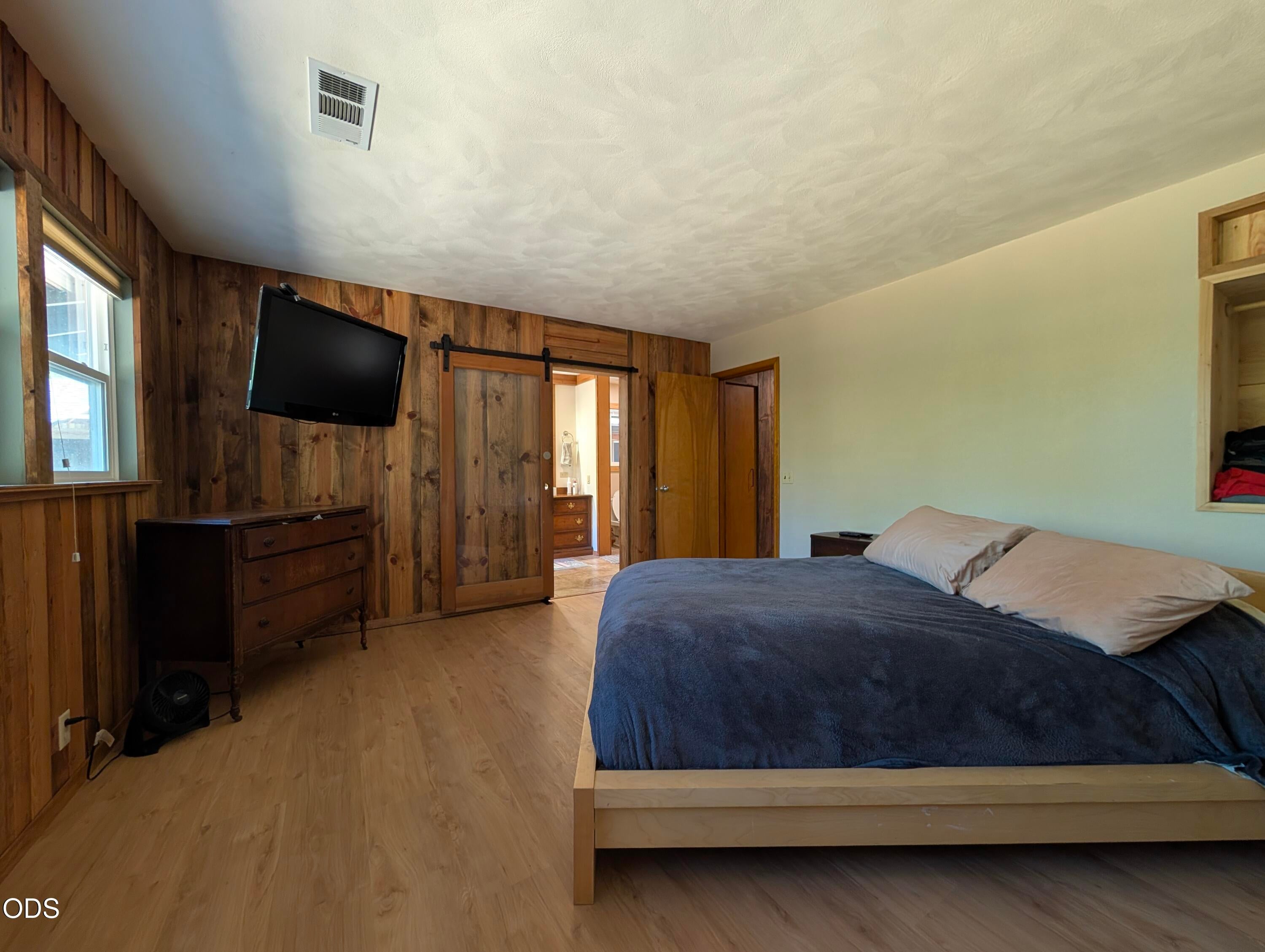 11851 Upper Applegate Road Jacksonville, OR 97530 - Photo 8 of 23 Gallery Image 8