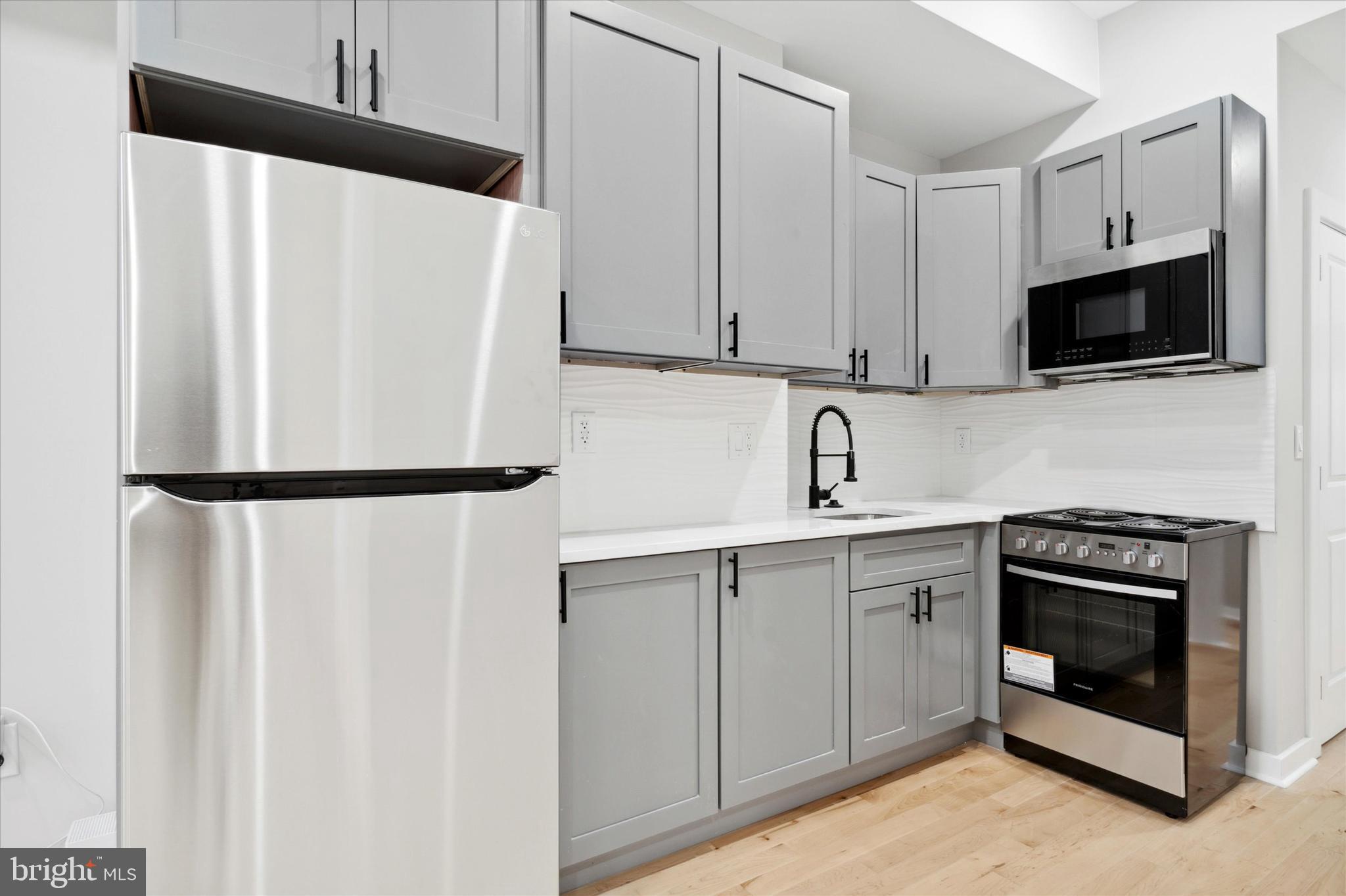 2234 Master Street Philadelphia, PA 19121 - Photo 19 of 35