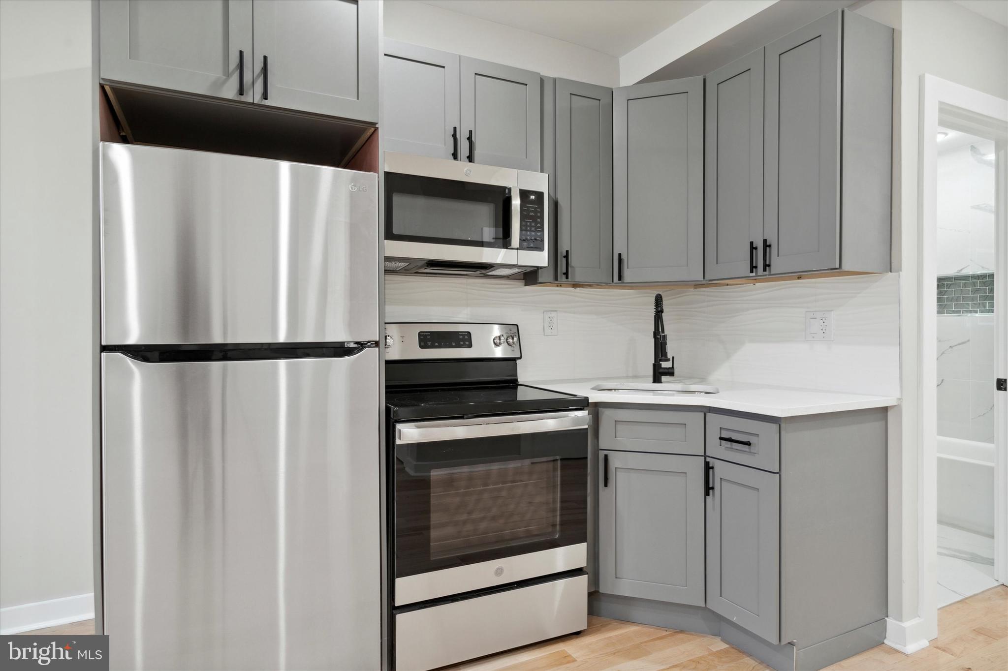 2234 Master Street Philadelphia, PA 19121 - Photo 30 of 35