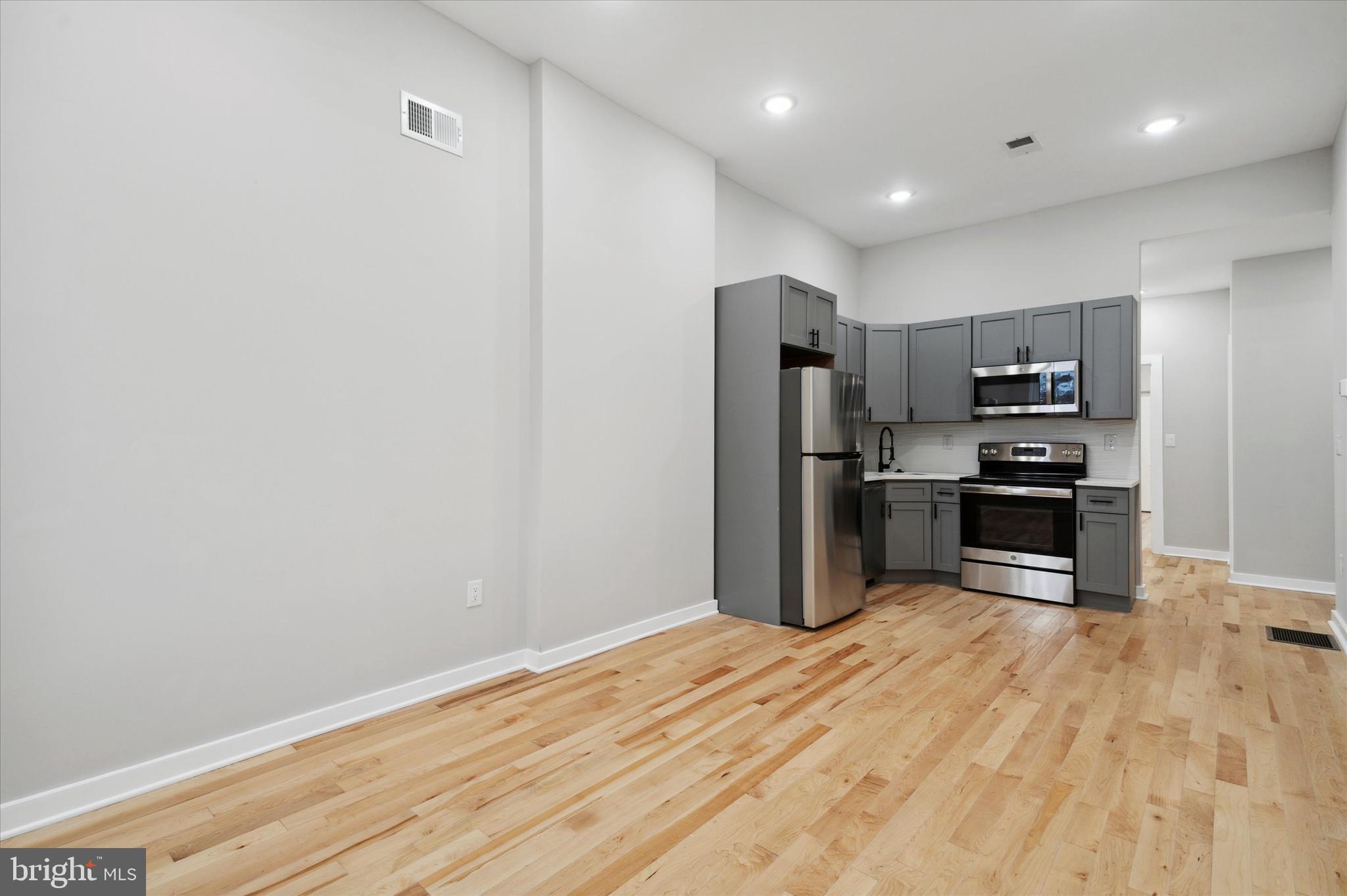 2234 Master Street Philadelphia, PA 19121 - Photo 6 of 35