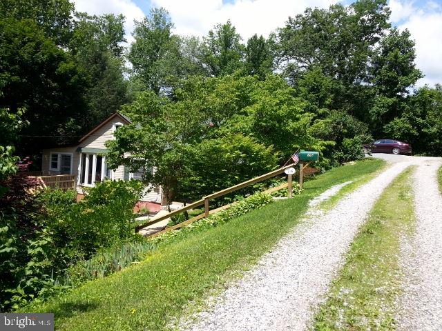 76 Mathews Road Delta, PA 17314 - Photo 4 of 36 Gallery Image 4