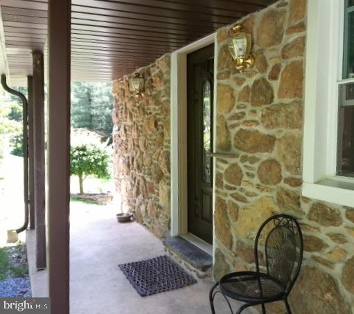 76 Mathews Road Delta, PA 17314 - Photo 7 of 36 Gallery Image 7