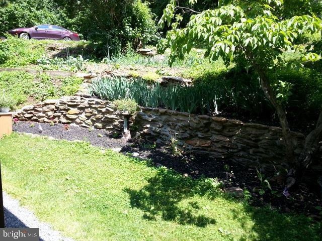 76 Mathews Road Delta, PA 17314 - Photo 8 of 36 Gallery Image 8