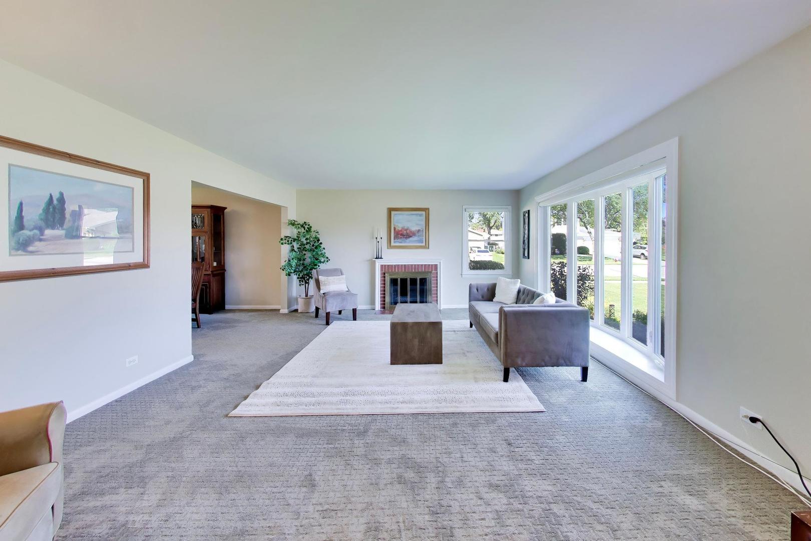 2505 East Mayfair Road Arlington Heights, IL 60004 - Photo 2 of 33