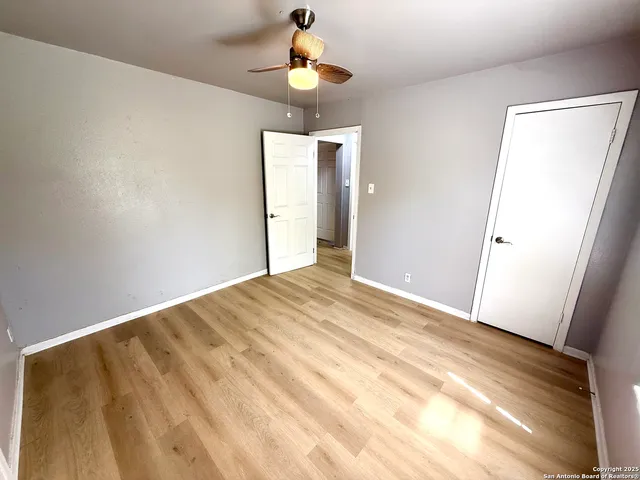 $1,399 | 1834 Center Street, San Antonio, TX 78202