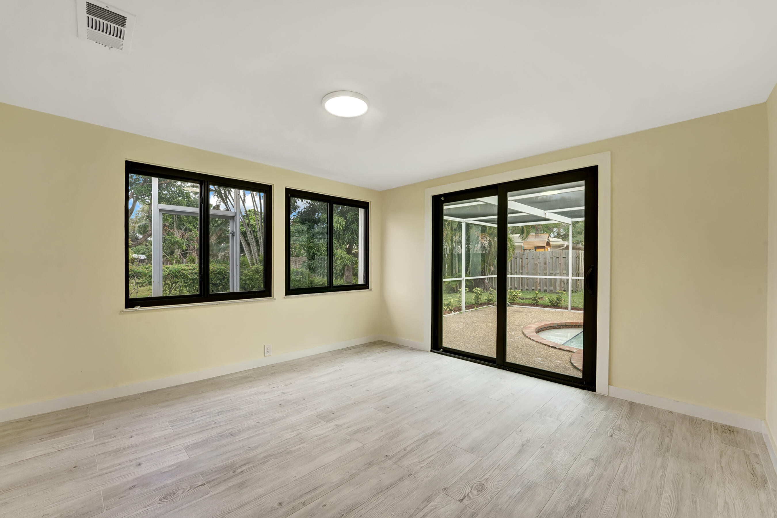 806 Southwest 2nd Street Boca Raton, FL 33486 - Photo 17 of 35 DSC05961