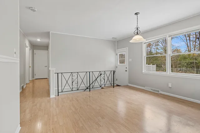 $369,900 | 2815 Sheffield Drive, New Lenox, IL 60451