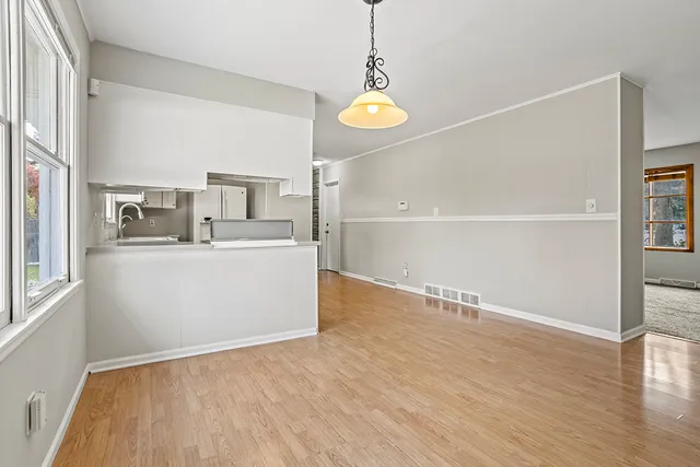 $369,900 | 2815 Sheffield Drive, New Lenox, IL 60451