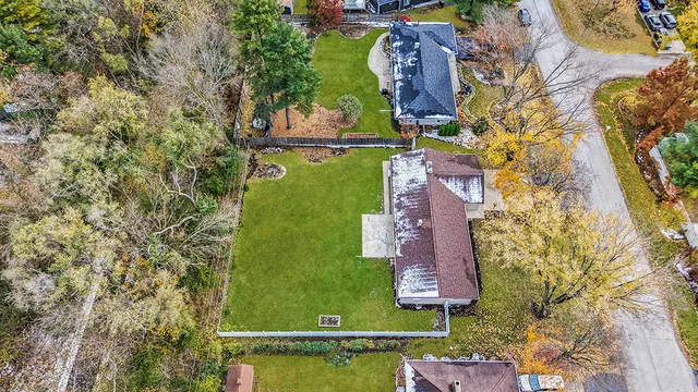 $369,900 | 2815 Sheffield Drive, New Lenox, IL 60451