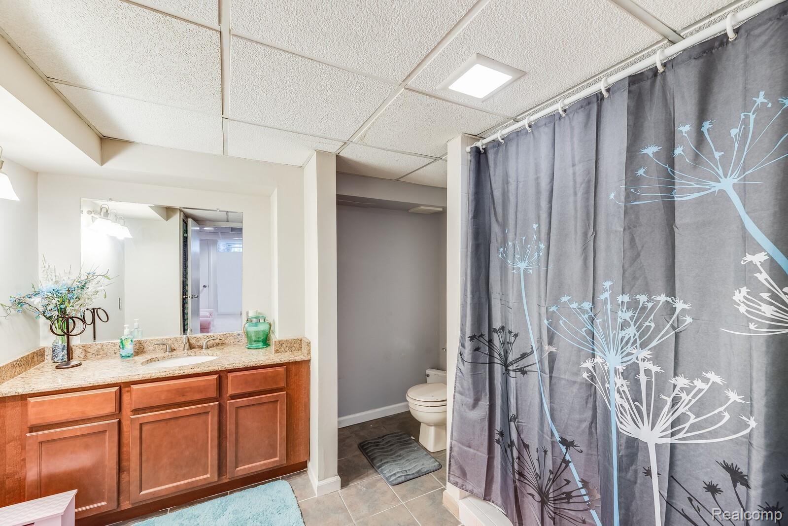 1689 Morningside Lane Rochester, MI 48307 - Photo 25 of 33 25__DSC5522_1_mls.jpg