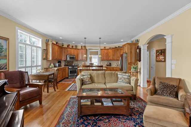 $515,000 | 253 Horse Creek Drive, Chattanooga, TN 37405