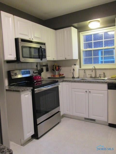 4201 Grantley Road Toledo, OH 43613 - Photo 5 of 25 Gallery Image 5