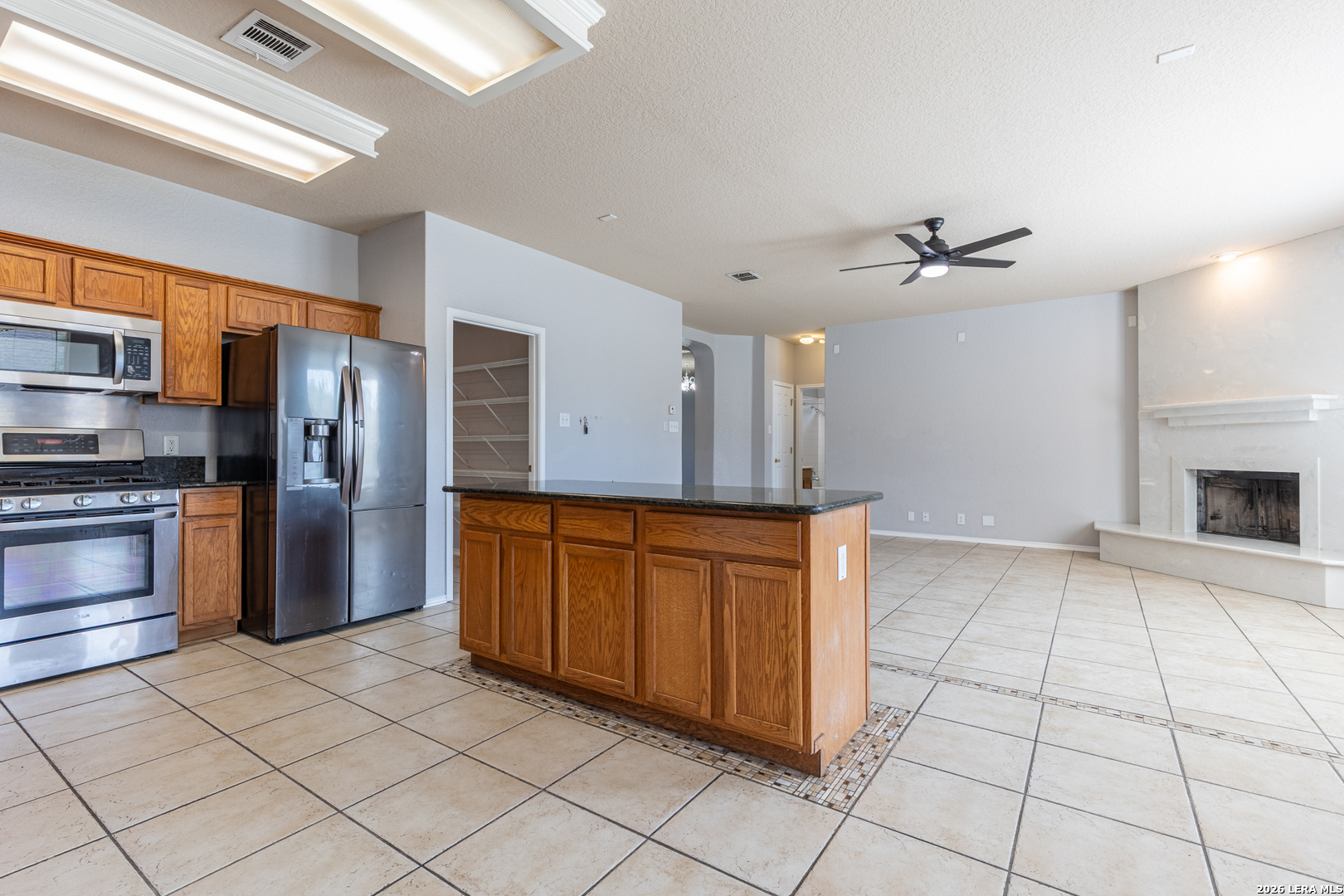 8918 Burnt Path Helotes, TX 78023 - Photo 15 of 46 Gallery Image 15