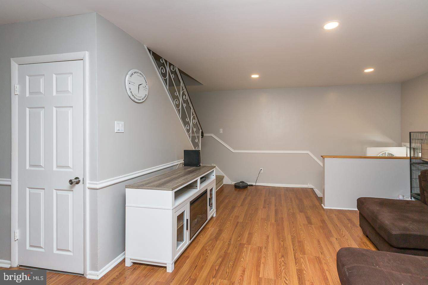 3327 Woodhaven Road Philadelphia, PA 19154 - Photo 6 of 41 Gallery Image 6