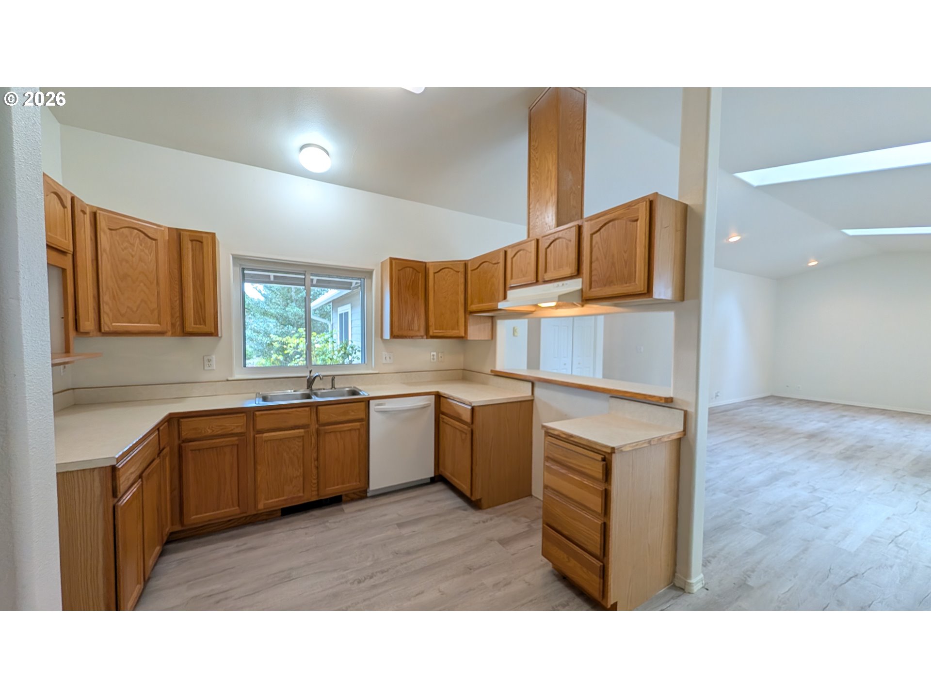 1751 Willow Loop Florence, OR 97439 - Photo 6 of 19 Gallery Image 6