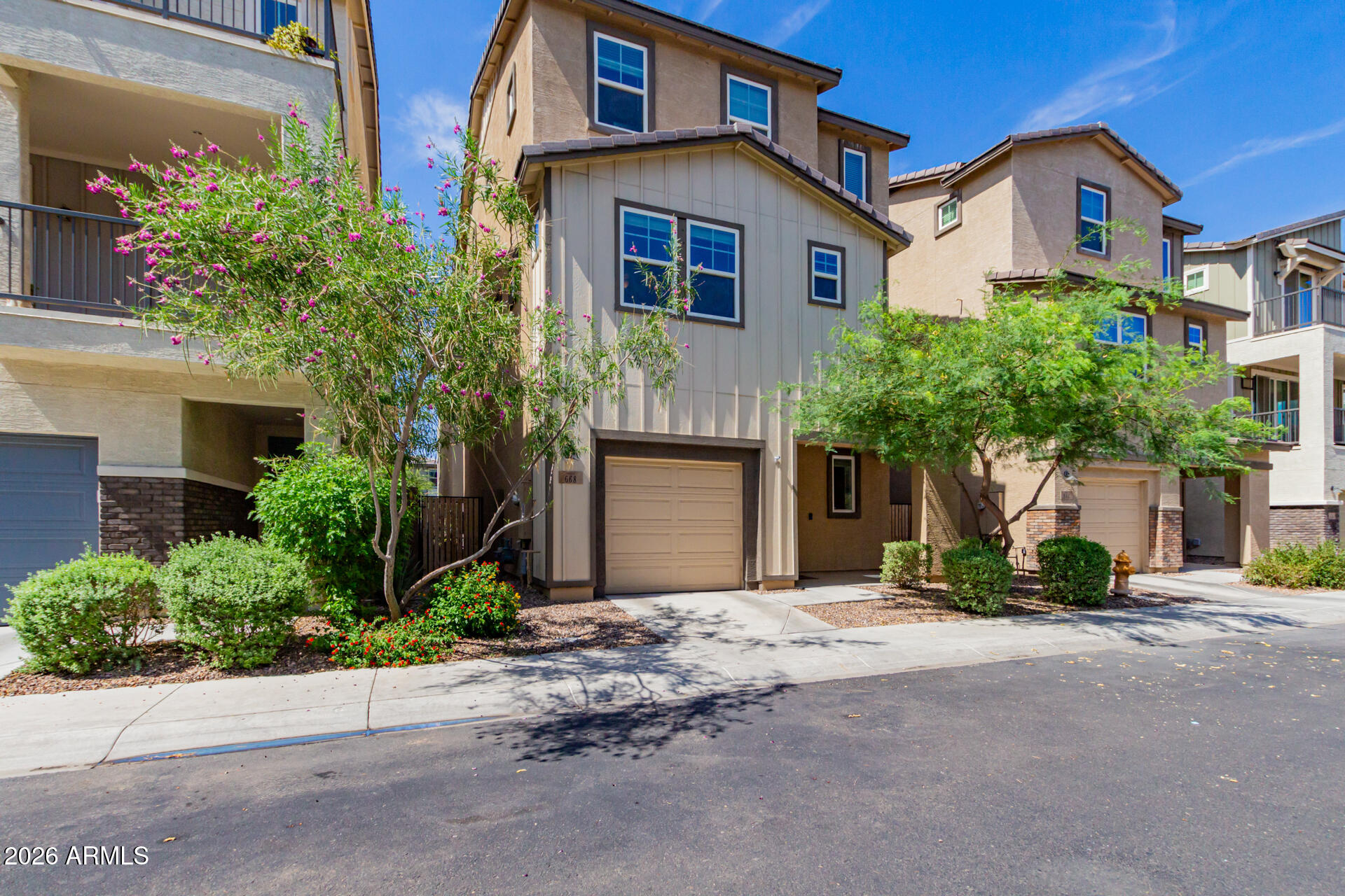 668 West Flintlock Way Chandler, AZ 85286 - Photo 3 of 46 03-Flintlock