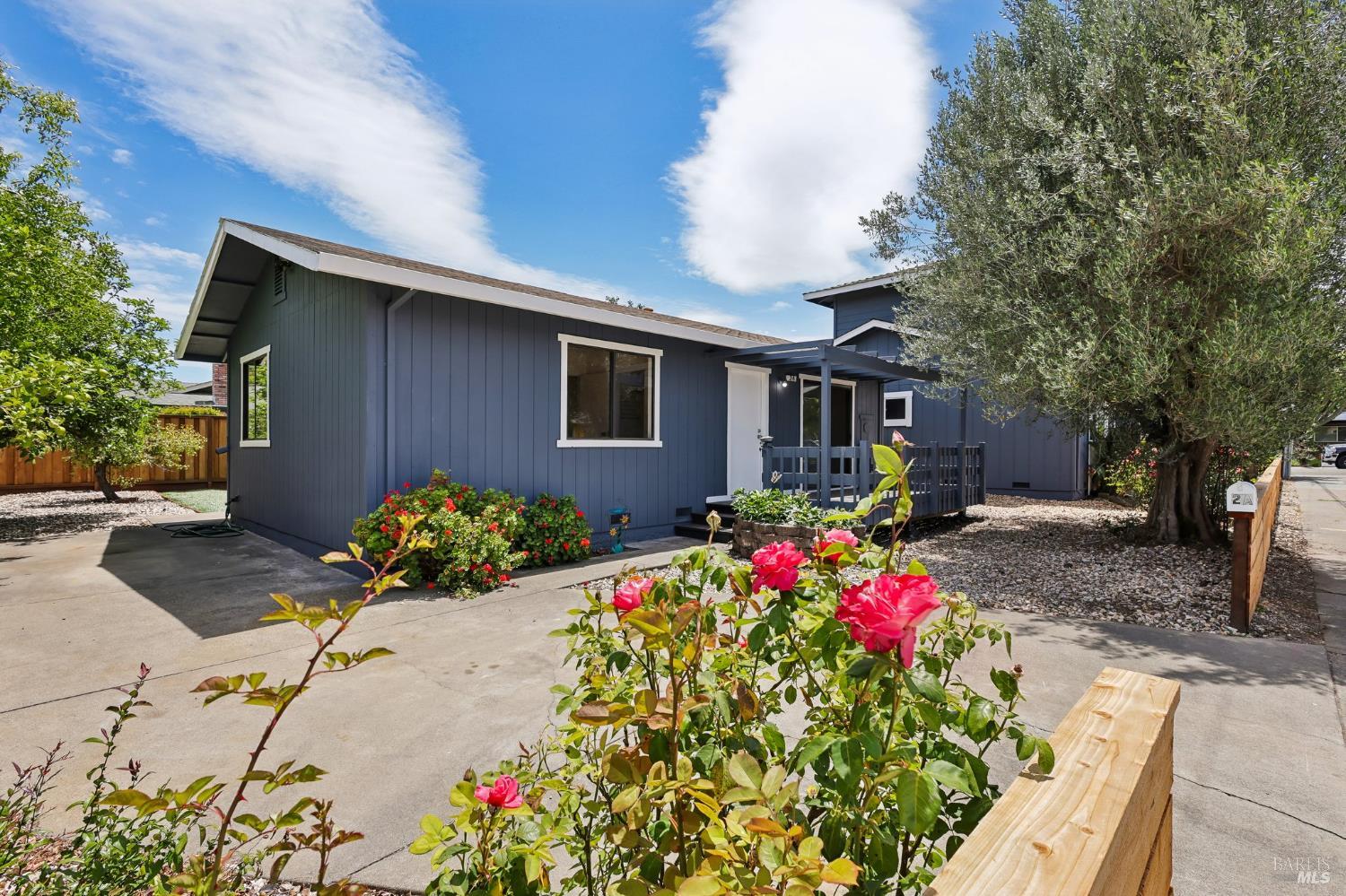 1662 Center Road Novato, CA 94947 - Photo 17 of 32