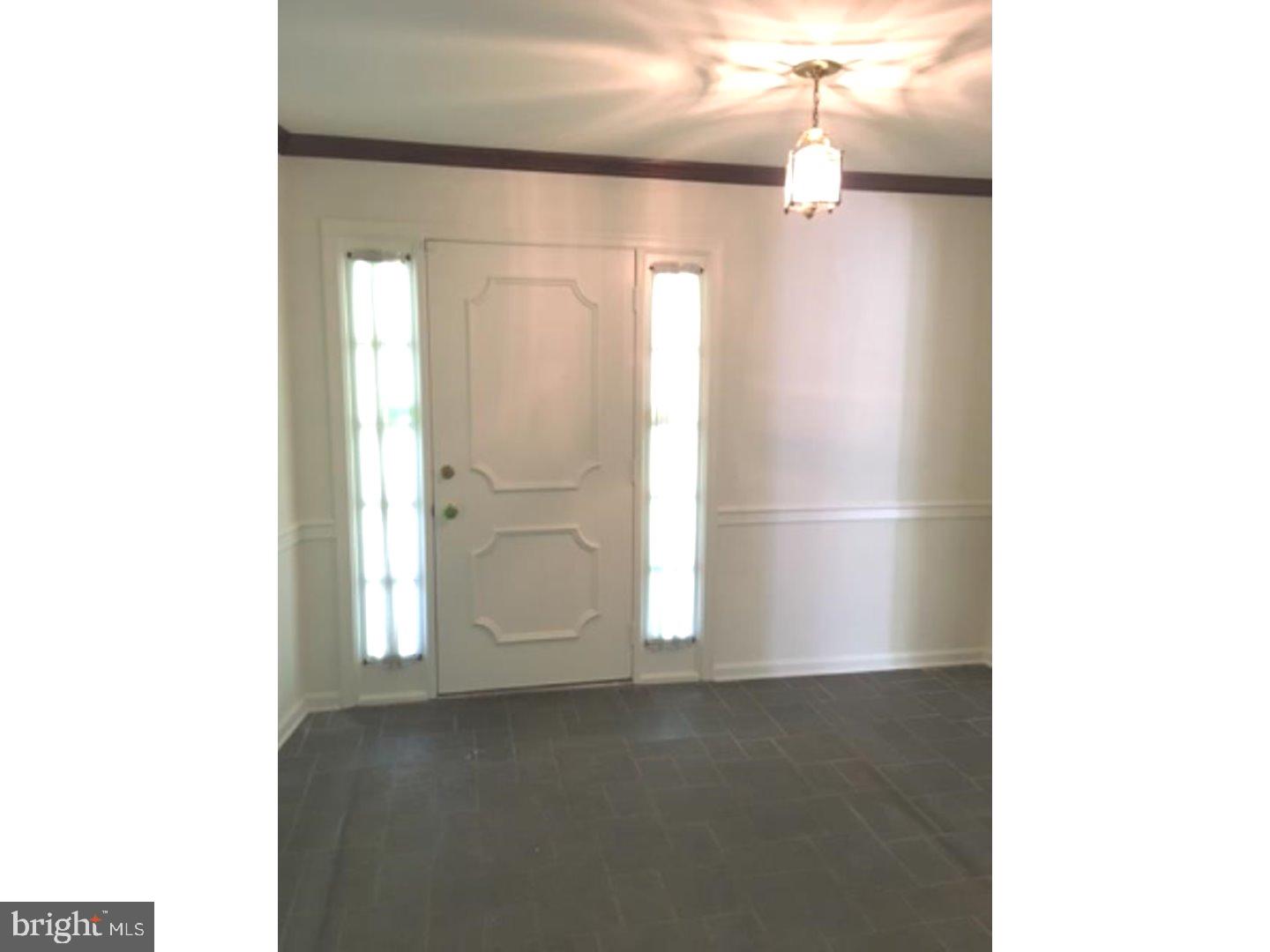 15 Roberts Road Newtown Square, PA 19073 - Photo 4 of 25 Foyer