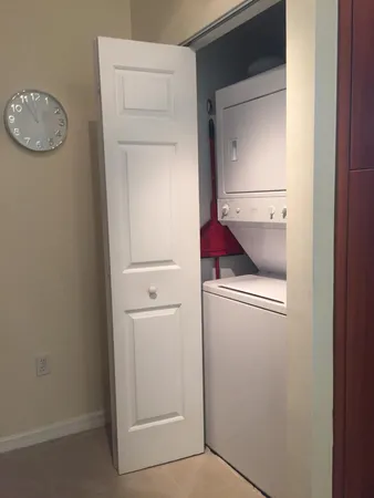 $3,000 | 100 Northeast 6th Street, Boynton Beach, FL 33435