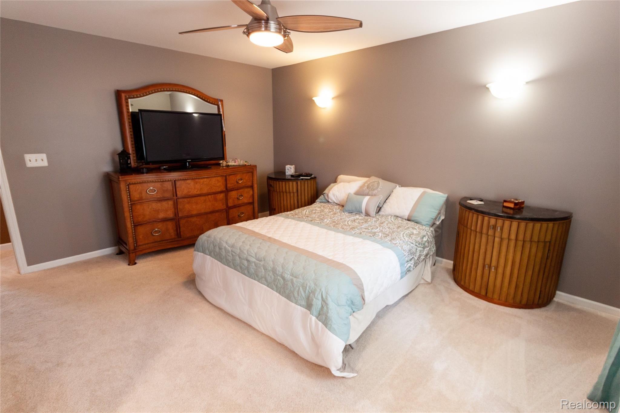 2619 Walton Blvd. Rochester, MI 48309 - Photo 21 of 39 032-IMG_3623.jpg