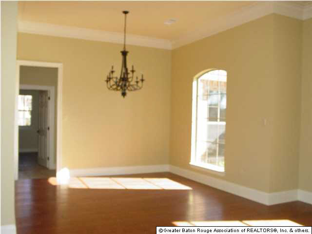 19231 Merlot Avenue Baton Rouge, LA 70817 - Photo 3 of 8 Gallery Image 3