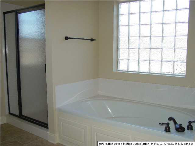 19231 Merlot Avenue Baton Rouge, LA 70817 - Photo 5 of 8 Gallery Image 5