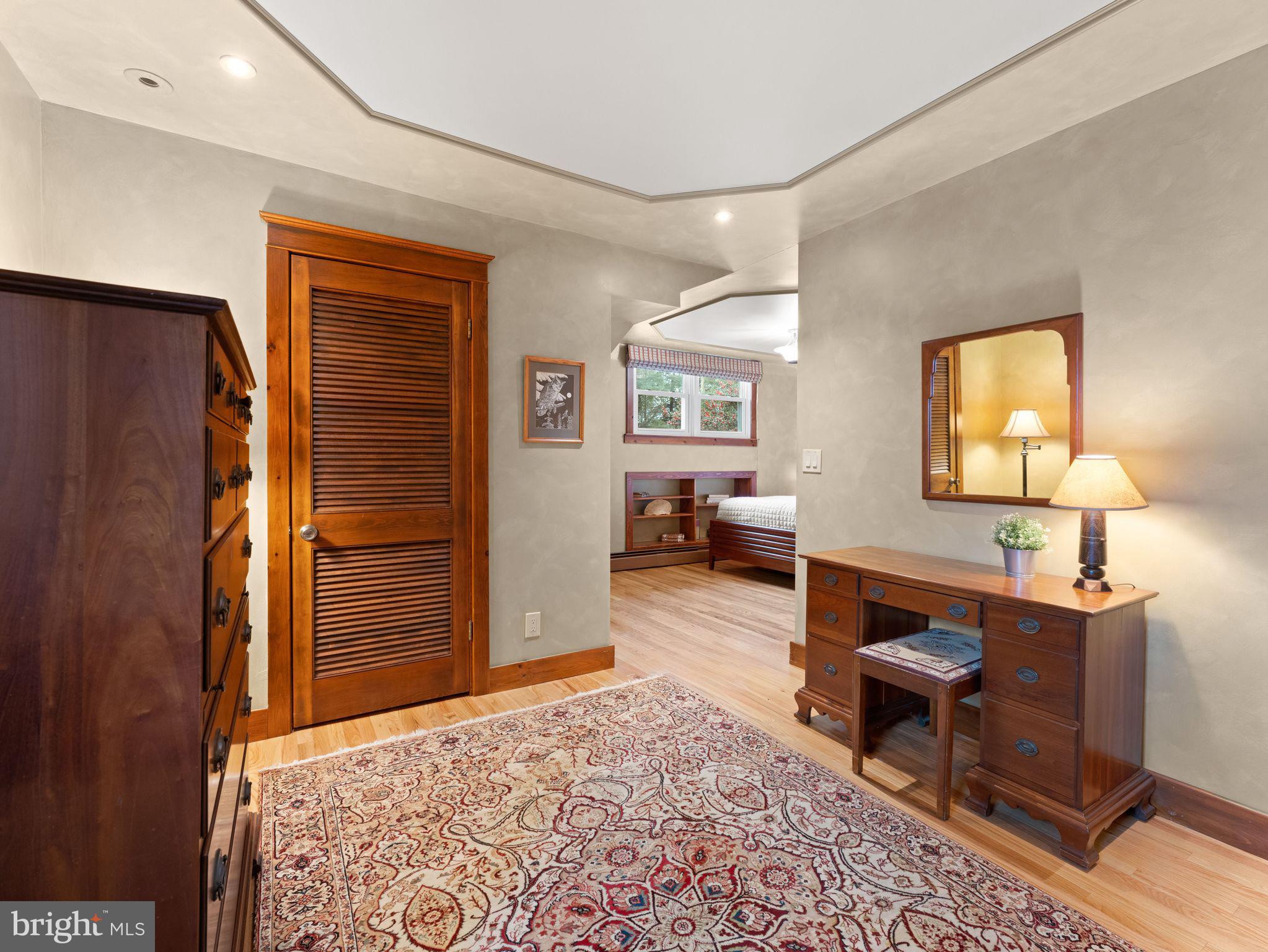 490 South Old Middletown Road Media, PA 19063 - Photo 42 of 79 Owner's suite, dressing room, walk in closet