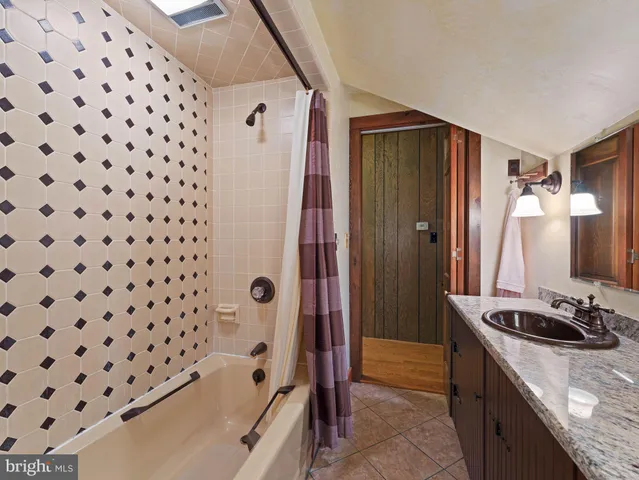 $905,000 | 490 South Old Middletown Road, Media, PA 19063