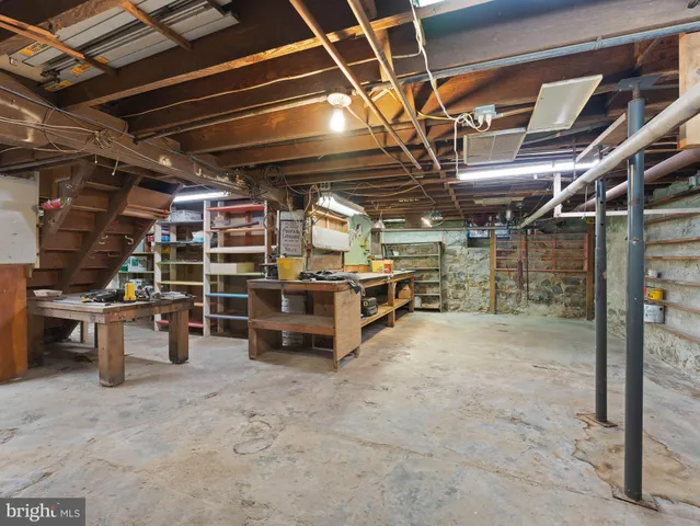 $905,000 | 490 South Old Middletown Road, Media, PA 19063