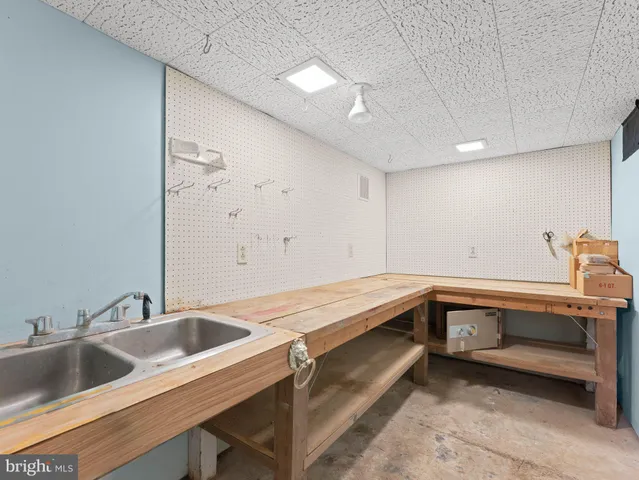 $905,000 | 490 South Old Middletown Road, Media, PA 19063