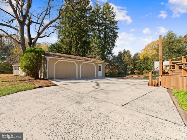 $905,000 | 490 South Old Middletown Road, Media, PA 19063