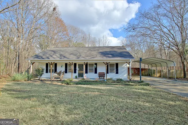 $2,100 | 15 Chestlehurst Way, Senoia, GA 30276