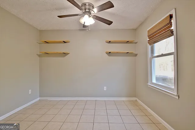 $2,100 | 15 Chestlehurst Way, Senoia, GA 30276