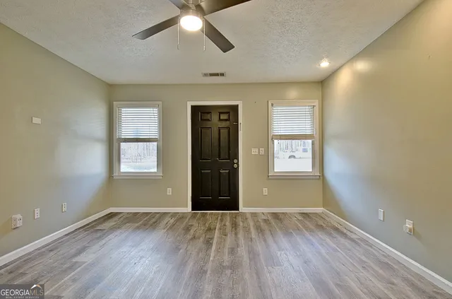 $2,100 | 15 Chestlehurst Way, Senoia, GA 30276