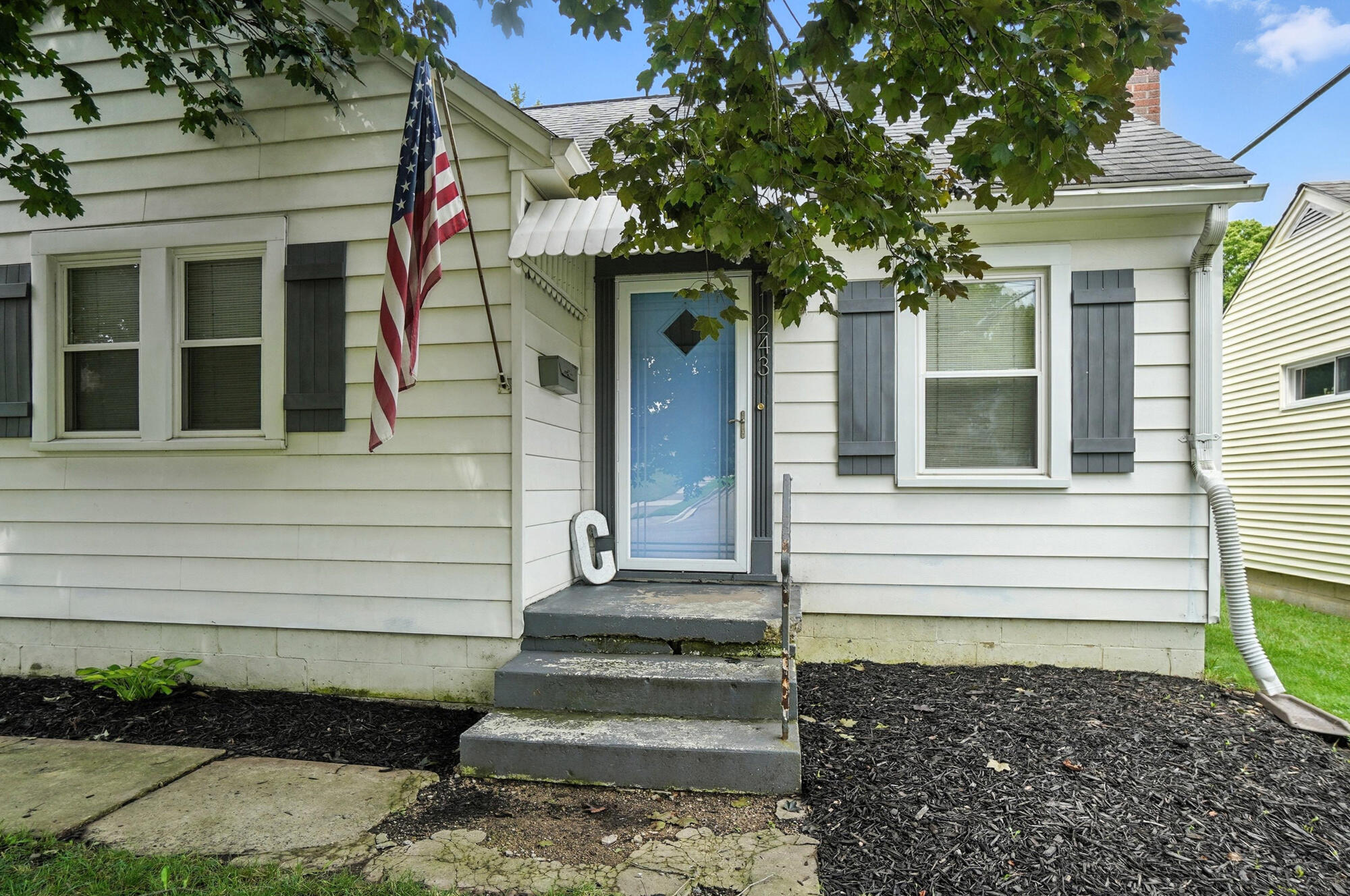 1243 North Plum Street Springfield, OH 45504 - Photo 3 of 44