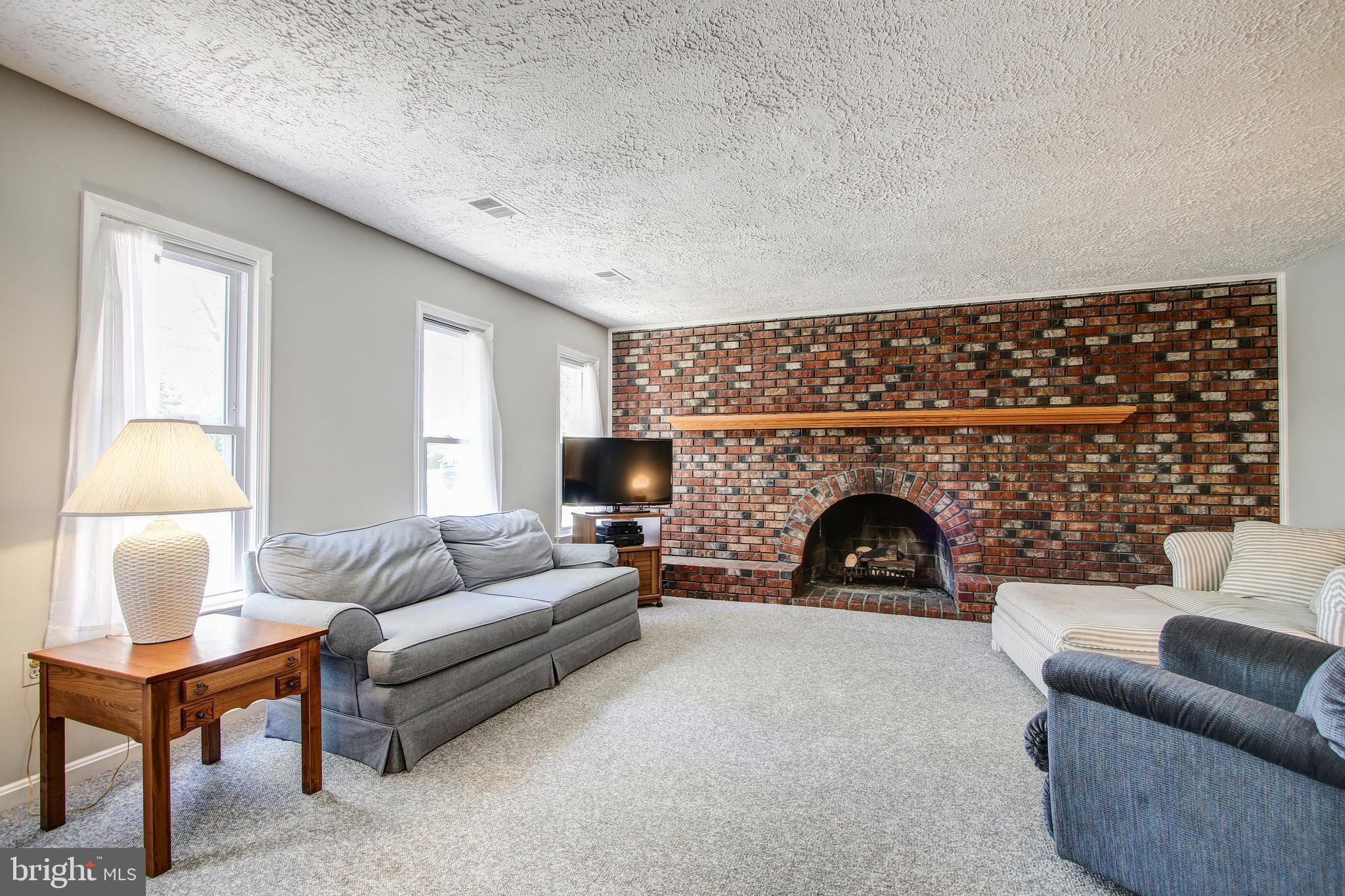 13509 Middlevale Lane Silver Spring, MD 20906 - Photo 26 of 35 Family Room