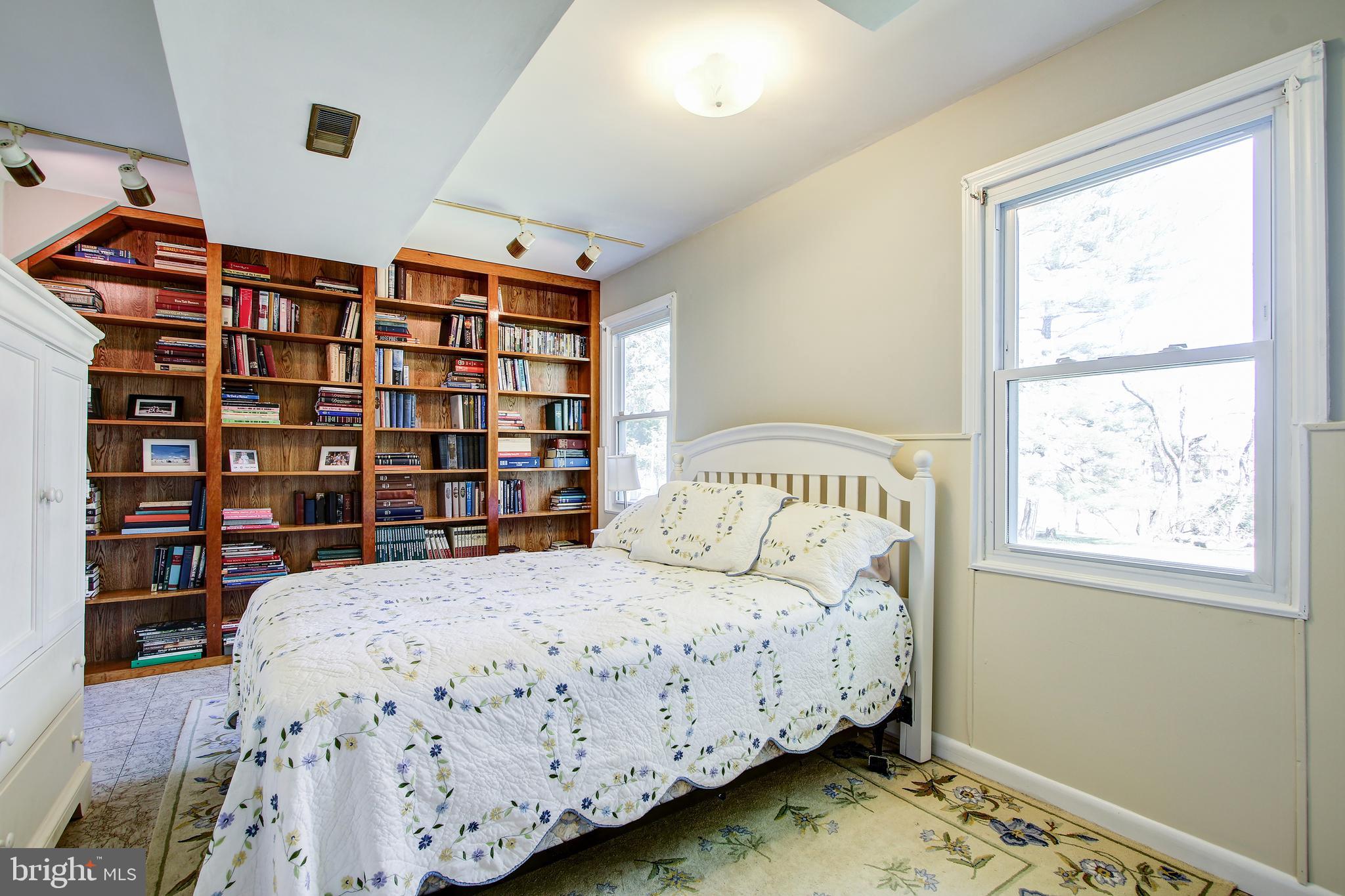 13509 Middlevale Lane Silver Spring, MD 20906 - Photo 30 of 35 Bedroom