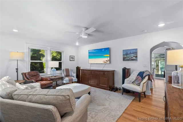 $399,999 | 1901 Utica Pike, Jeffersonville, IN 47130