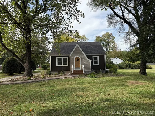 $399,999 | 1901 Utica Pike, Jeffersonville, IN 47130